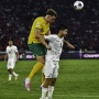 Pundit Australia: Stop Salahkan Lapangan SUGBK, Socceroos Emang Main Jelek