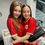 Nonton Laga Timnas, Gaya Feminin Mahalini Padukan Jersey dengan Barang Branded Tuai Sorotan
