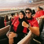 Dipadukan dengan Jersey Garuda, Mahalnya Tas Mewah Aurel Hermansyah saat Nonton Timnas Bisa Buat Beli Mobil