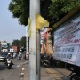 Peringati Kecelakaan Maut Plumpang-Semper, Ratusan Benderan Kuninga Mejeng di Jalan