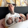 Blink-182 Jalani Tur, Travis Barker Boyong Si Kecil Rocky