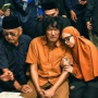 Momen Ikang Fawzi Menangis dan Meratapi Jenazah Marissa Haque Bikin Nyesek