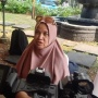 Takziah ke Rumah Duka, Cici Tegal Sebut Ikang Fawzi Masih Linglung Ditinggal Marissa Haque