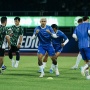 Persib Dihantui Badai Cedera Jelang Lawan Persebaya, Bojan Hodak Bisa Apa?