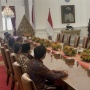 Suasana Hangat! Momen Langka Jokowi dan Pimpinan MPR Bercengkerama di Ruang Oval