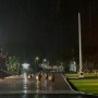 Diguyur Hujan Deras, Personel Kabinet Merah Putih Ikuti Upacara Parade Senja di Akmil Magelang