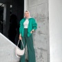 Profil dan Potret Arie Rieyanthie, Selebgram yang Diselingkuhi Suami Saat Umrah