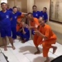 Geger Gunawan Sadbor Joget Pakai Baju Napi di Penjara, Warganet: The Last Dance