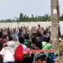 Aksi Protes Truk Tanah di PIK 2 Memanas! Bentrok dengan Massa, Polisi Kocar-kacir Dihujani Batu