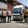 Truk Listrik Fuso eCanter Resmi Beroperasi sebagai Armada PT Yusen Logistics Indonesia