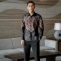 Pesona Rizky Ridho Jadi Model Busana Batik, Ramai Digombali Pemain Timnas hingga Kekasih
