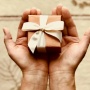 8 Inspirasi Kado Spesial Hari Guru TK, Dijamin Berkesan!