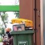 Tak Lagi Menjabat, Penampakan Foto Jokowi Diduga di Tempat Sampah Tuai Berbagai Reaksi: Salah Apa?