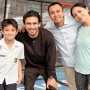7 Potret Nathan Tjoe-A-On Main ke Rumah Raffi Ahmad, Gemasnya Foto Bareng Cipung