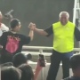 Haru! Steward Stadion GBK Tanya ke Fotografer Kenapa Penonton Heboh: Kita Cetak Gol Pak