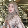 Siapa Shella Saukia? Crazy Rich Aceh Diduga Biayai Umrah Transgender Isa Zega