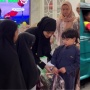 Fuji Ajak Gala Sky Berbagi dengan Anak Yatim, Netizen Kagum pada Pola Asuh Keluarga Haji Faisal
