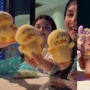 Segini Harga Boneka Upset Duck yang Dipamerkan Irish Bella dan Dua Anak Sambungnya