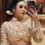 Tarif Manggung Niken Salindri, Adabnya Borong Penjual Es Teh Dibandingkan dengan Gus Miftah