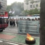 Diwarnai Aksi Bakar Ban, Massa Demonstran Minta KPU Jakarta Hentikan Rekapitulasi Suara