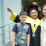 Dulu Gaji Tak Sampai UMR Jakarta, Mbak Lala Kini Dipercaya Pegang M-Banking Mama Rieta