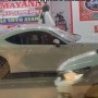 Viral! Pemilik Mobil Harga Miliaran Santai Makan di Warteg: Bukti Selera Lokal Tak Kenal Status