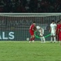 Pemain Filipina Tanduk Dada Victor Dethan, Tapi Lolos Hukuman Wasit