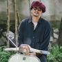 Vincent Rompies Terekam Salat di Masjid Usai Diajak Pindah Agama, Netizen: Kok Gerakannya Beda?