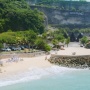 Berwisata di Pantai Melasti Bali, Surga Tersembunyi di Balik Batuan Kapur
