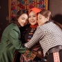 Spesial Hari Ibu: Kisah Pemberdayaan Perempuan Melalui Tenun dan Songket