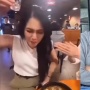 Suami Cuma Dihukum 6 Tahun Penjara, Video Lawas Sandra Dewi Asyik Minum Kena Nyinyir Netizen: Mukanya Terbuat dari Apa?
