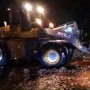 Tanggul Jebol, Banjir Bandang Bawa Material Batu Tutup Jalur Pantura Situbondo
