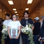Detik-Detik Jenazah Ayah Dikremasi, Jessica Iskandar Berusaha Tegar