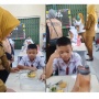 Tak Suka Menu Makan Gratis, Gibran Lebih Pilih Ayam dan Ikan: Tahunya Jatuh...