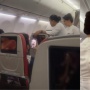Tantrum Saat Diminta Pakai Seat Belt, Viral Penumpang Pesawat Batik Air Diturunkan Paksa dari Pesawat
