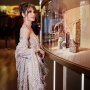 5 Potret Cinta Laura Tampil Memukau di Event Bulgari, Tangannya Dicium Anne Hathway!