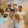 Umrah Perdana Bareng Pasangan, Momen Mahalini dan Aaliyah Massaid Foto di Depan Kakbah