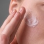 4 Sunscreen Tekstur Gel Oil Free Terbaik yang Nyaman Dipakai Sesuai Klaim Pembeli