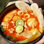 Di Balik Nikmatnya Makan Seblak, Tersimpan 7 Ancaman Kesehatan Ini!
