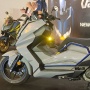 DNA Piaggio, Tampang Adventure: Pesona Penantang Yamaha XMAX yang Siap Jadi Raja Skutik Premium