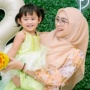 Bagaimana Gaya Parenting Ria Ricis? Adab Moana Curi Perhatian Saat Tolak Ajakan Foto Penggemar