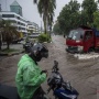 Transjakarta Rekayasa Rute Layanan Akibat Banjir Landa Jakarta