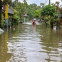 Tanggul Jebol, Kawasan Cakung Terendam Banjir