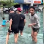 Viral Banjir 'Air Jernih' di Cengkareng Timur Jadi Sorotan, Disebut Sebagai 'Banjir Premium'