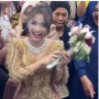 Tradisi yang Bikin Fuji Girang, Sejak Kapan Tangkap Bunga Pengantin Jadi Simbol Bakal Dapat Jodoh?