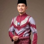 Kemajuan Outfit Lebaran Pria, Viral Baju Raya Ultraman Khas Melayu