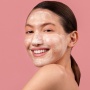Anti Kusam! 4 Face Scrub yang Bantu Angkat Sel Kulit Mati Tanpa Iritasi