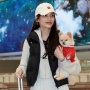 5 Potret Seru Sabrina Chairunnisa dan Anjingnya Liburan di Korea, Main Salju hingga Pakai Hanbok!