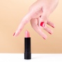 5 Tinted Lip Balm untuk Cover Bibir Hitam, Semua di Bawah Rp100 Ribu!