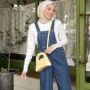 4 OOTD Overall Simpel dan Modis untuk Hangout ala Meirani Amalia